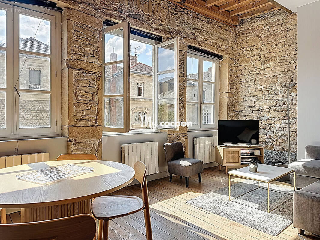 Appartement à LYON-5E