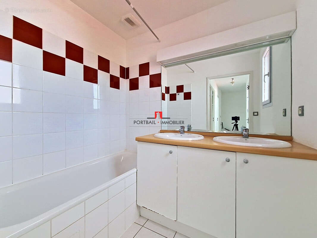 Maison 70 m² à Saint-Andre-De-Cubzac  - photo 5