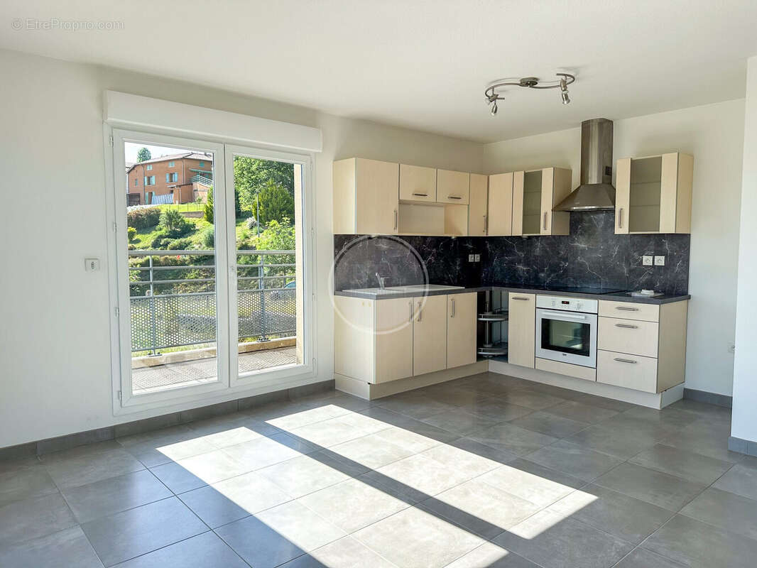 Appartement à SAINT-SYMPHORIEN-SUR-COISE