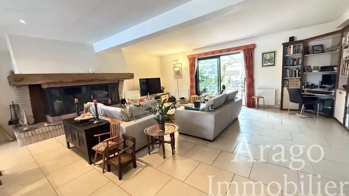 Maison à VILLELONGUE-DE-LA-SALANQUE