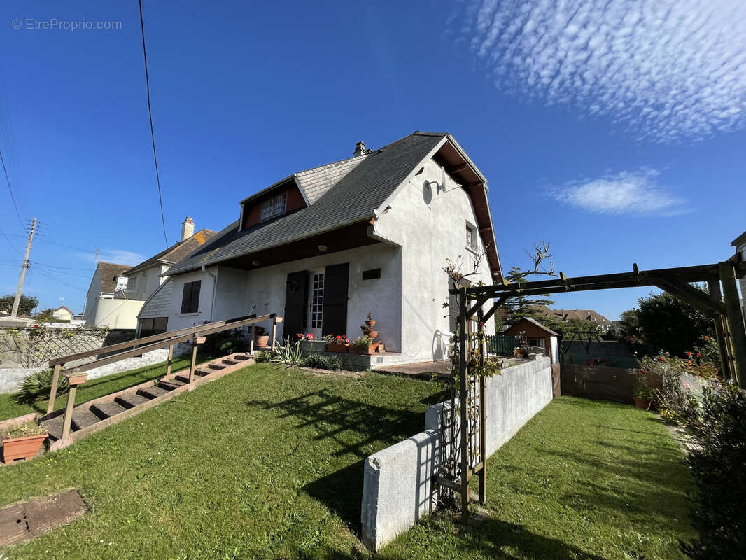 Maison à OUISTREHAM