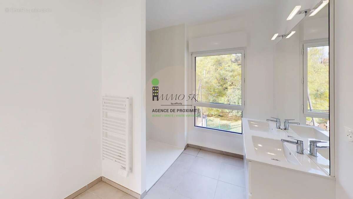 Appartement à RILLIEUX-LA-PAPE