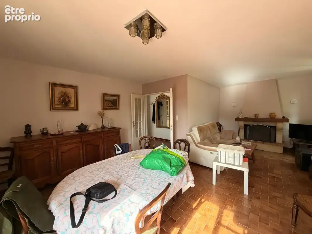 GAILHAN Maison à renover 4 pièces de 90 m2 sur une parcelle de 1000m2 arboré - photo 6