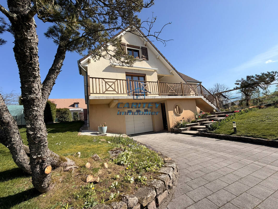 Maison à LUXEUIL-LES-BAINS