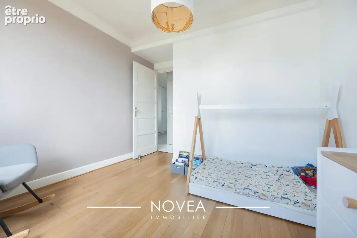 Appartement 80 m² à Lyon-8e  - photo 8