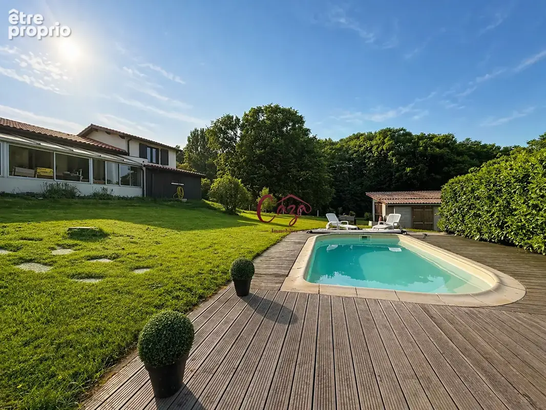 Maison traditionnelle FARGUES SAINT HILAIRE superbe environement - photo 4