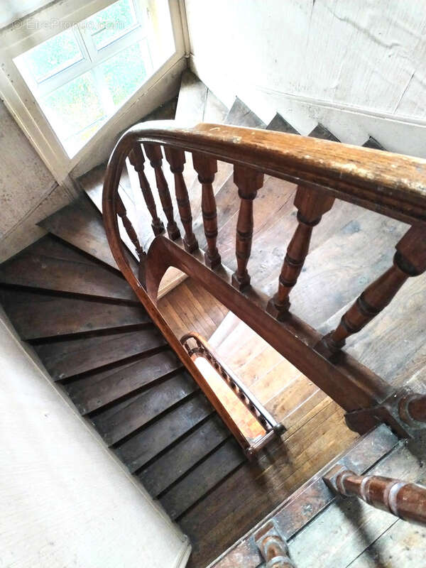 Maison à LOUVIGNE-DU-DESERT