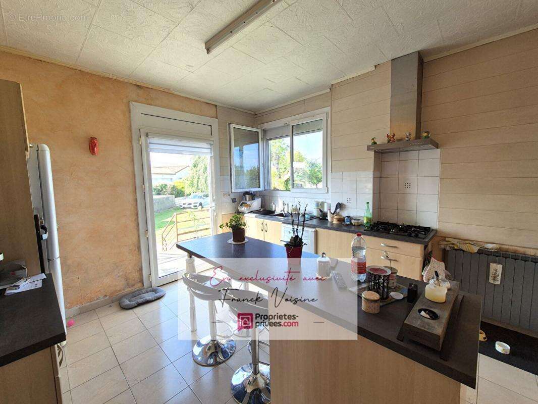 Maison à VENDRENNES