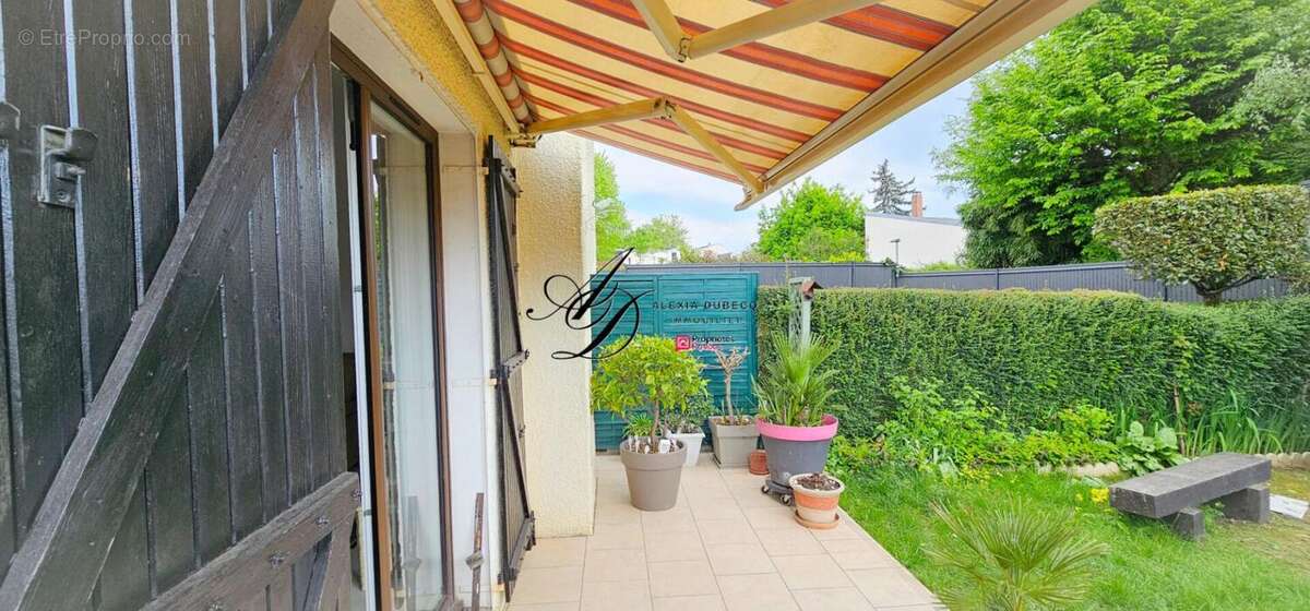 Maison à CHAMPS-SUR-MARNE