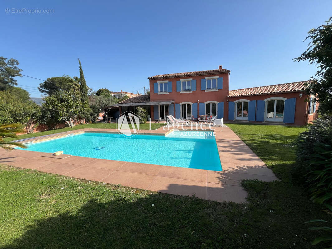 Maison à CAGNES-SUR-MER
