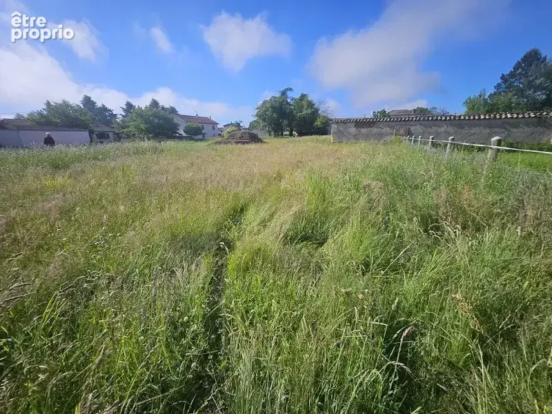 Terrain 1060 m² à Montrond-Les-Bains  - photo 7