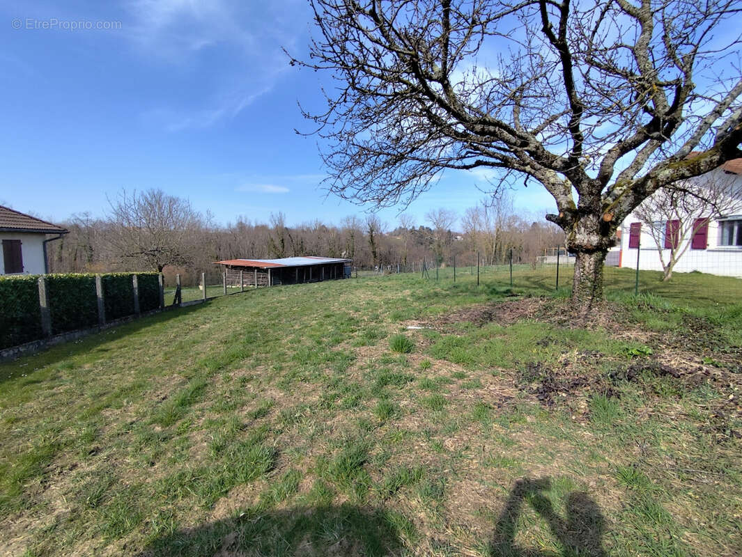 Terrain à SAINT-DIDIER-DE-LA-TOUR