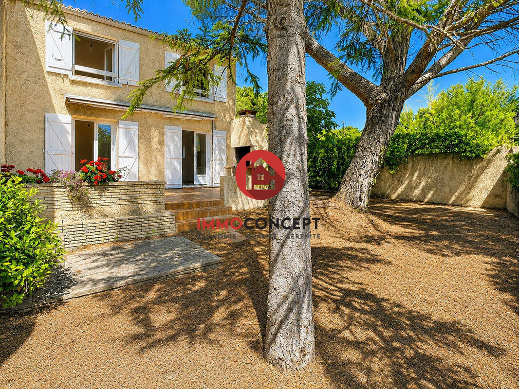 Maison à VILLENEUVE-LES-AVIGNON