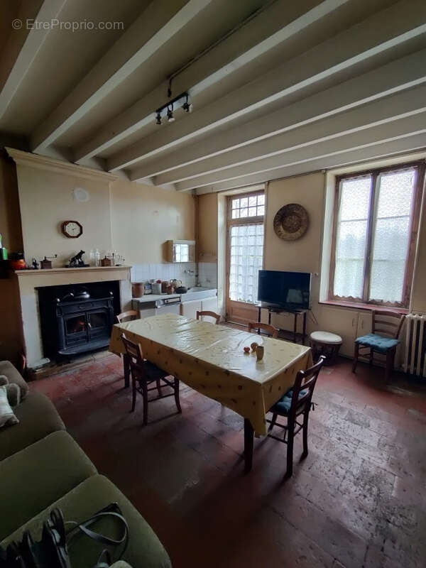 Maison à NANTILLE