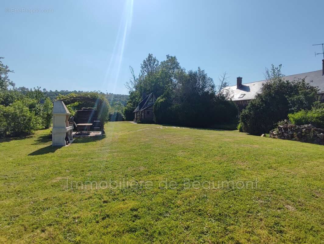 Maison à BEAUMONT-LE-ROGER