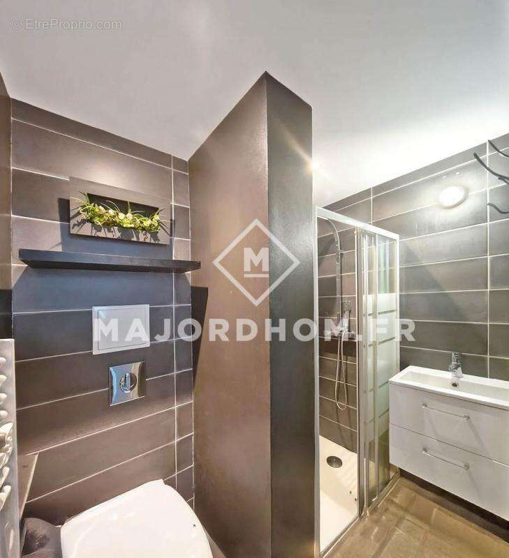 Appartement à MARSEILLE-6E