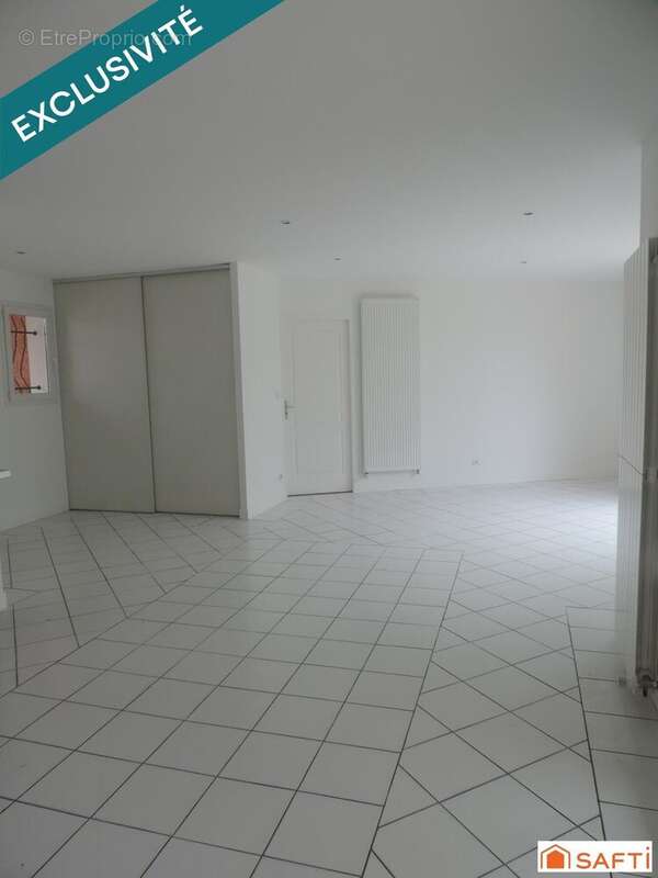 Photo 3 - Maison à SAINT-SULPICE