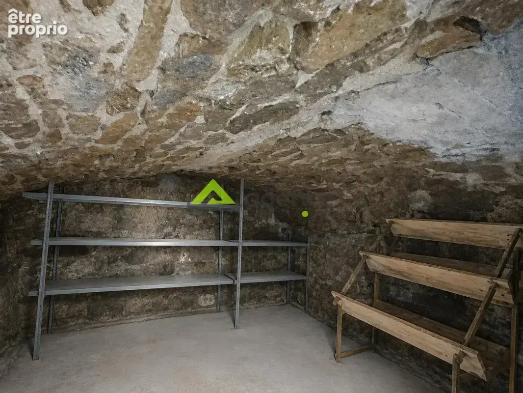 Immeuble de rapport   3 appartements et fort potentiel à Aub - photo 13