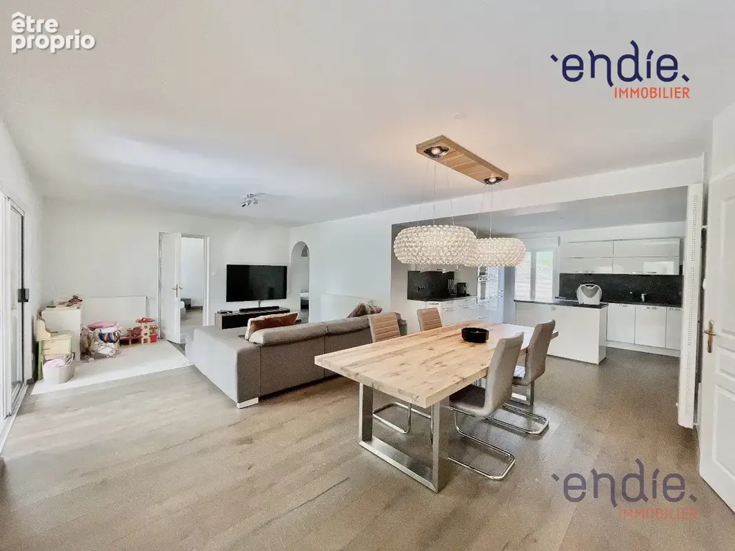 Maison 8 pièces 275 m² à vendre à Arpenans (70200) - photo 5