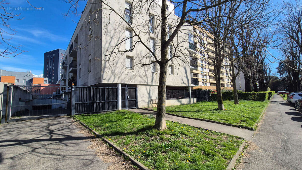 Appartement à GRENOBLE