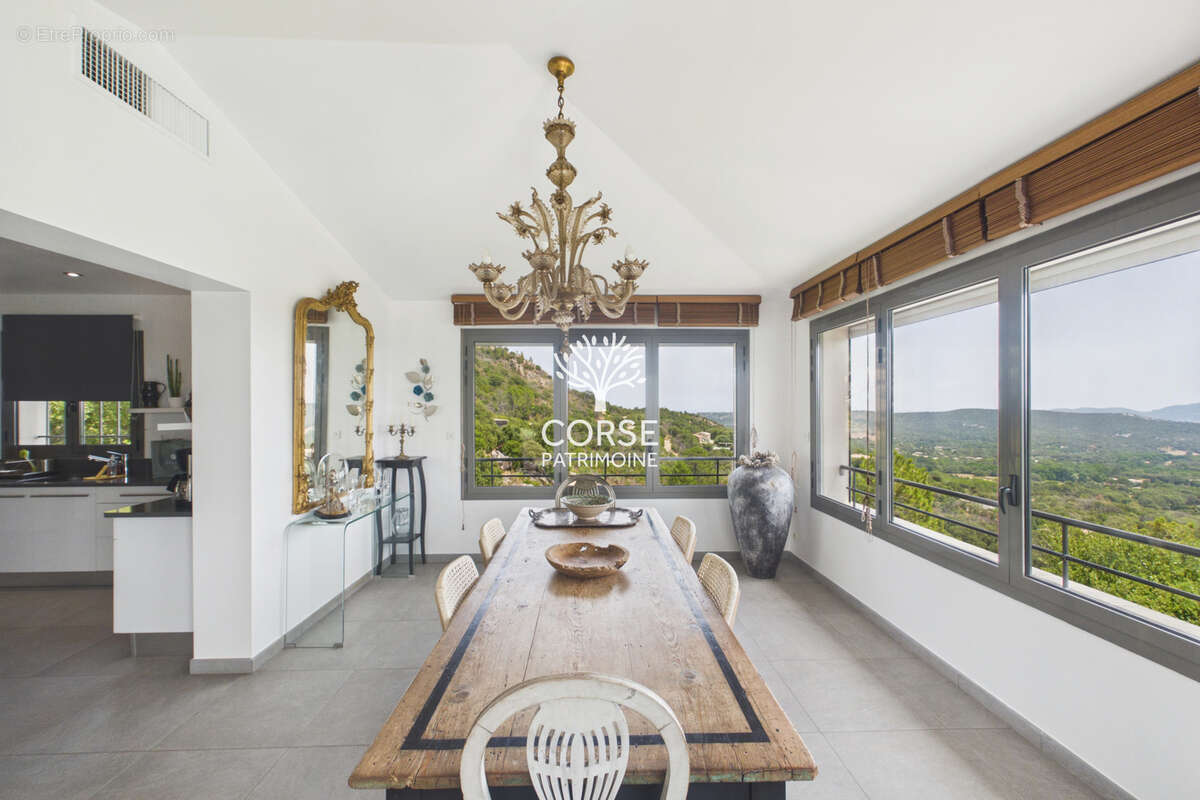 Vue imprenable et propriété d'exception à Porto-Vecchio - photo 18