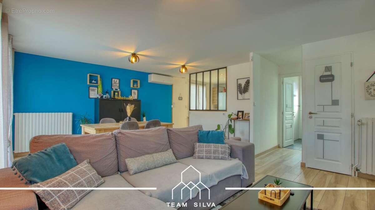 Maison à ROUSSILLON