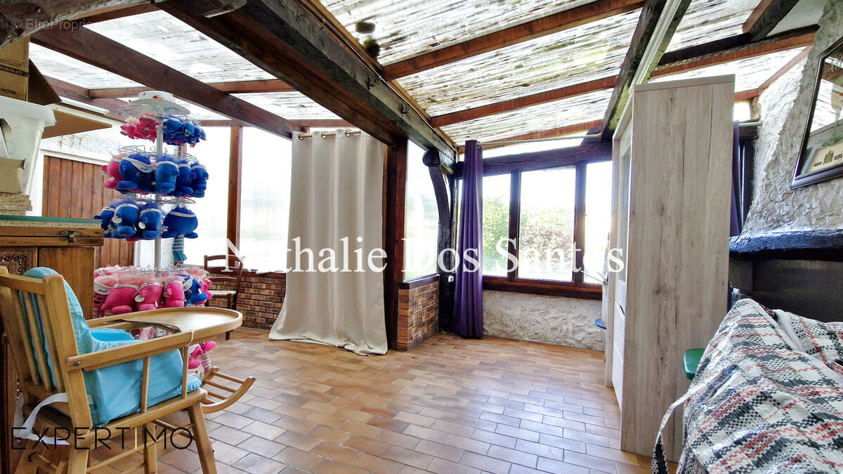 Maison à LINAS