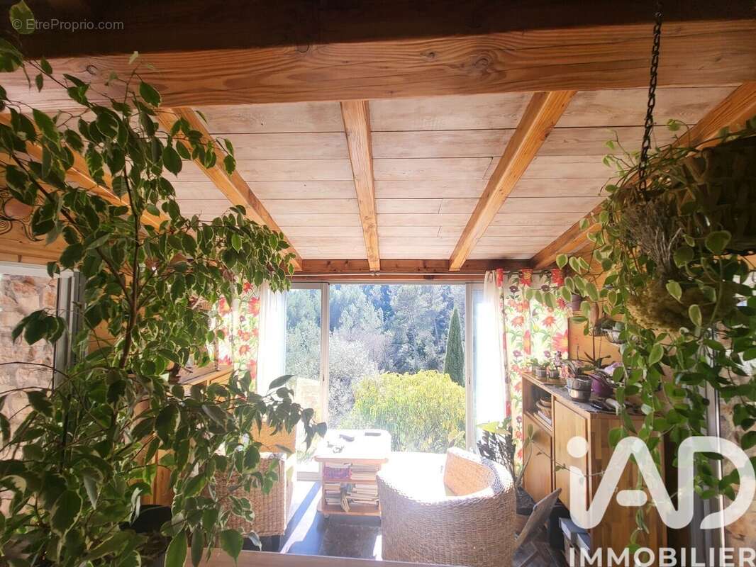 Photo 5 - Maison à CUERS