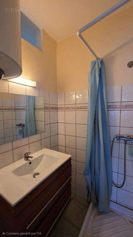 IMMEUBLE de rapport - 4 appartements Fort-de-France - photo 10