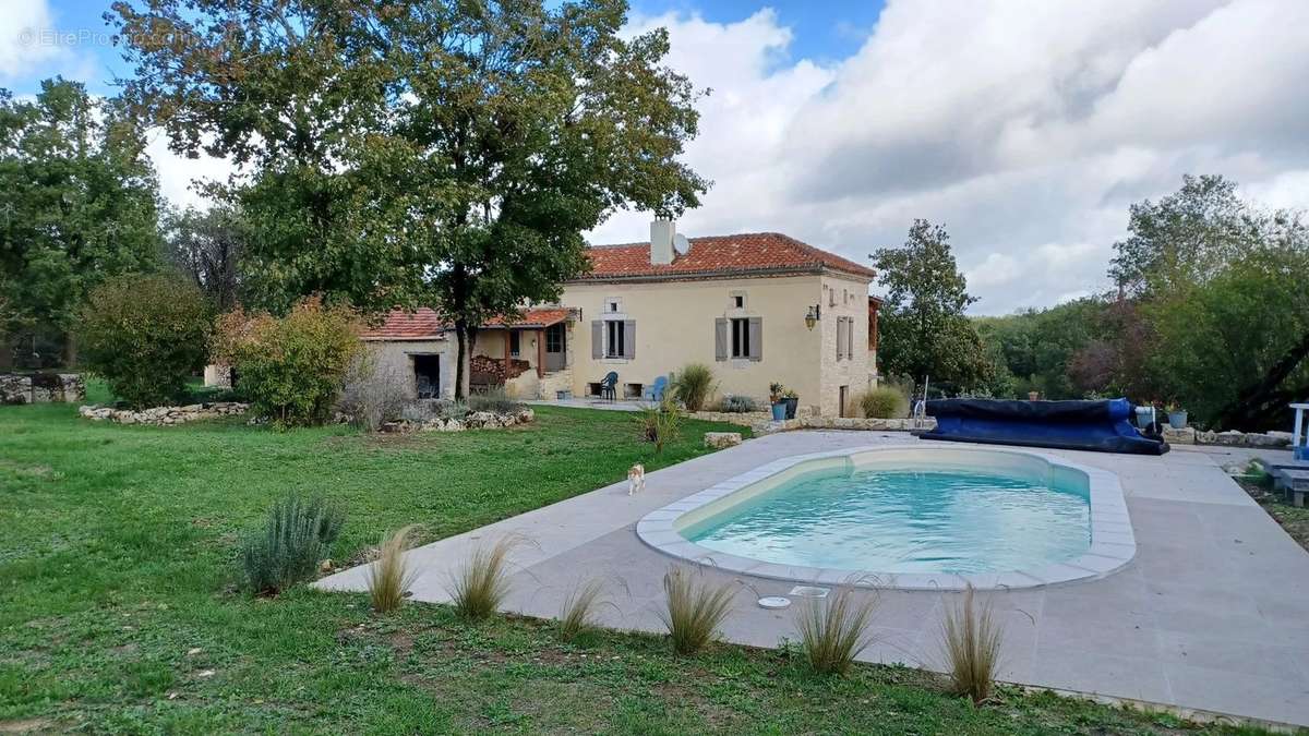 Maison à PUY-L&#039;EVEQUE