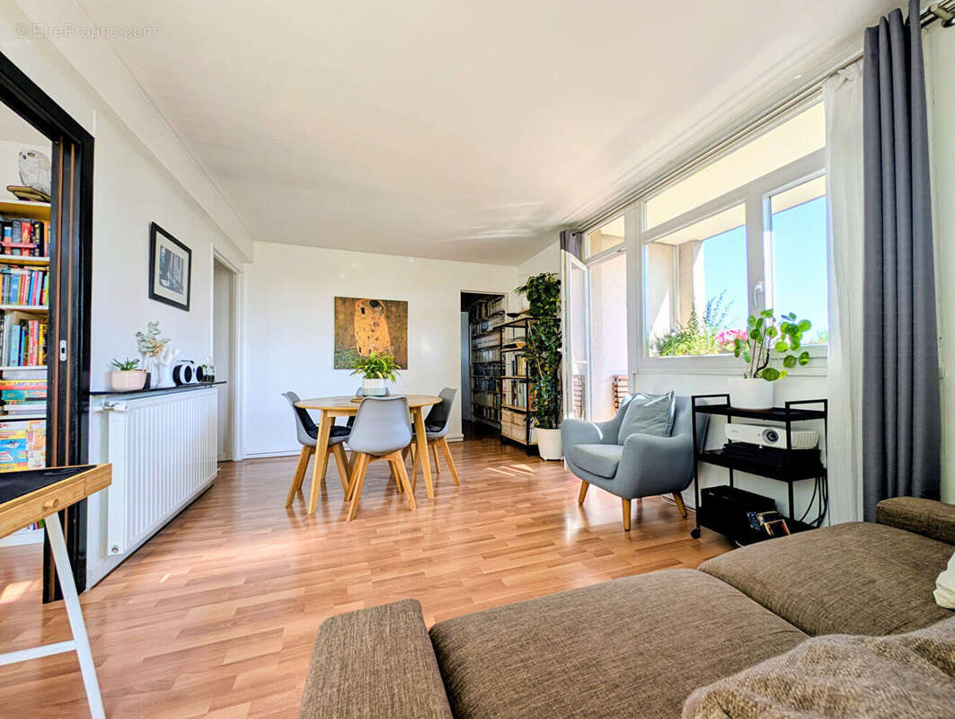 Appartement à MAISONS-LAFFITTE