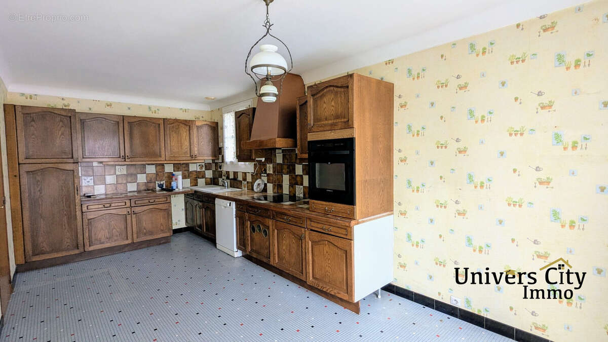 Maison à SAINT-SEBASTIEN-SUR-LOIRE