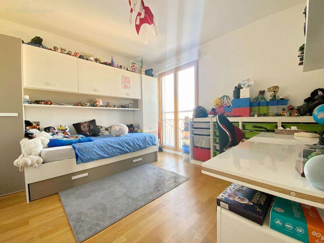 Appartement à COLOMBES