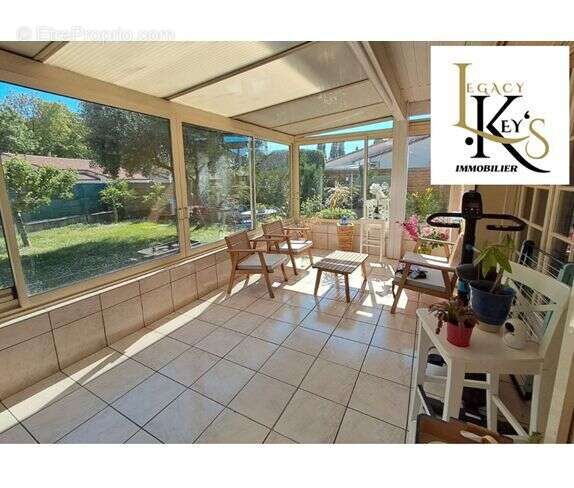 Maison à VILLENAVE-D'ORNON