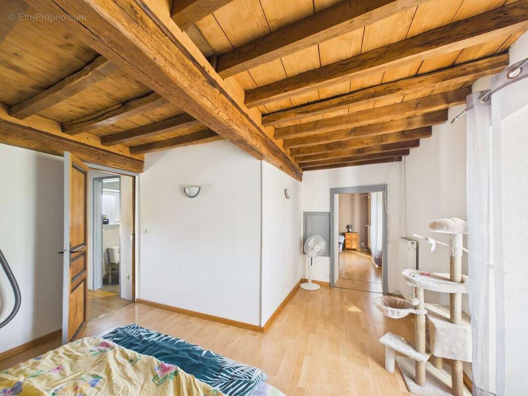 Maison à MONTLAY-EN-AUXOIS