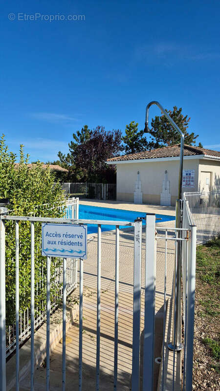 Maison de plain pied à Ternant avec une piscine privative pour résident - photo 13