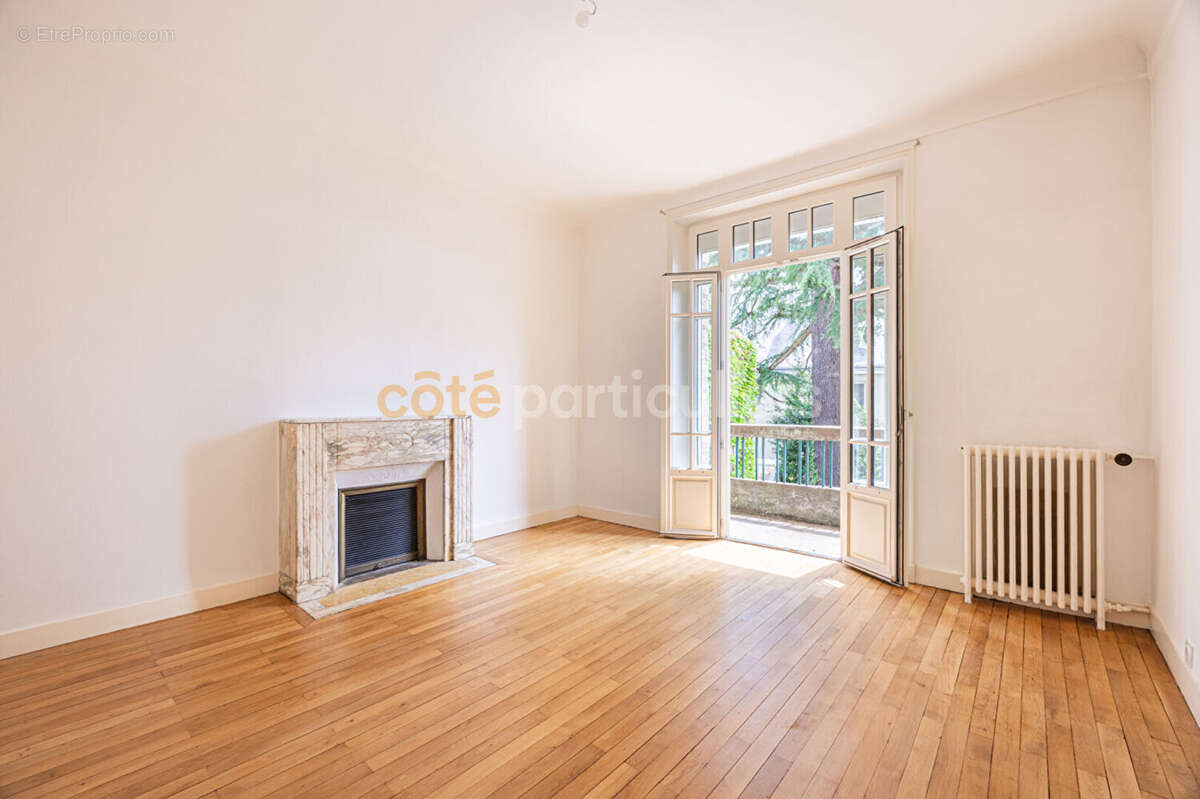 Nantes -- monselet -- maison bourgeoise de 1930 -- surface 300m2 -- garage -- jardin - photo 8