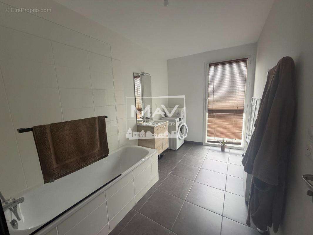 Appartement 75 m² à Tourcoing  - photo 7