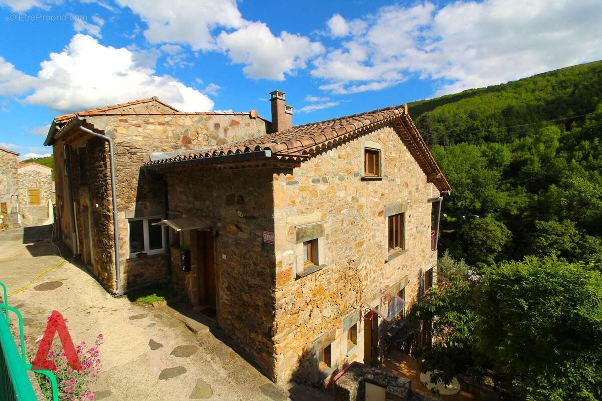 Maison à AVENE