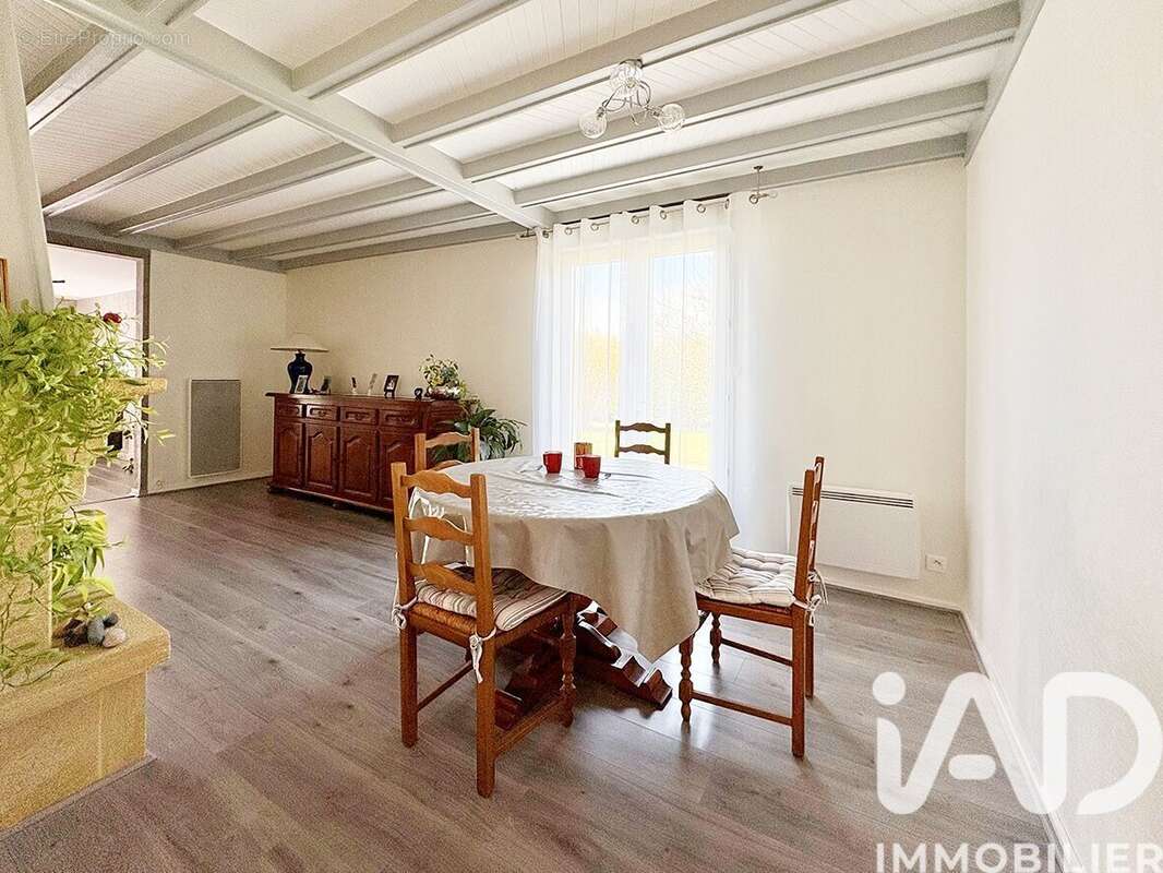 Maison 104 m² à Sommecaise  - photo 6