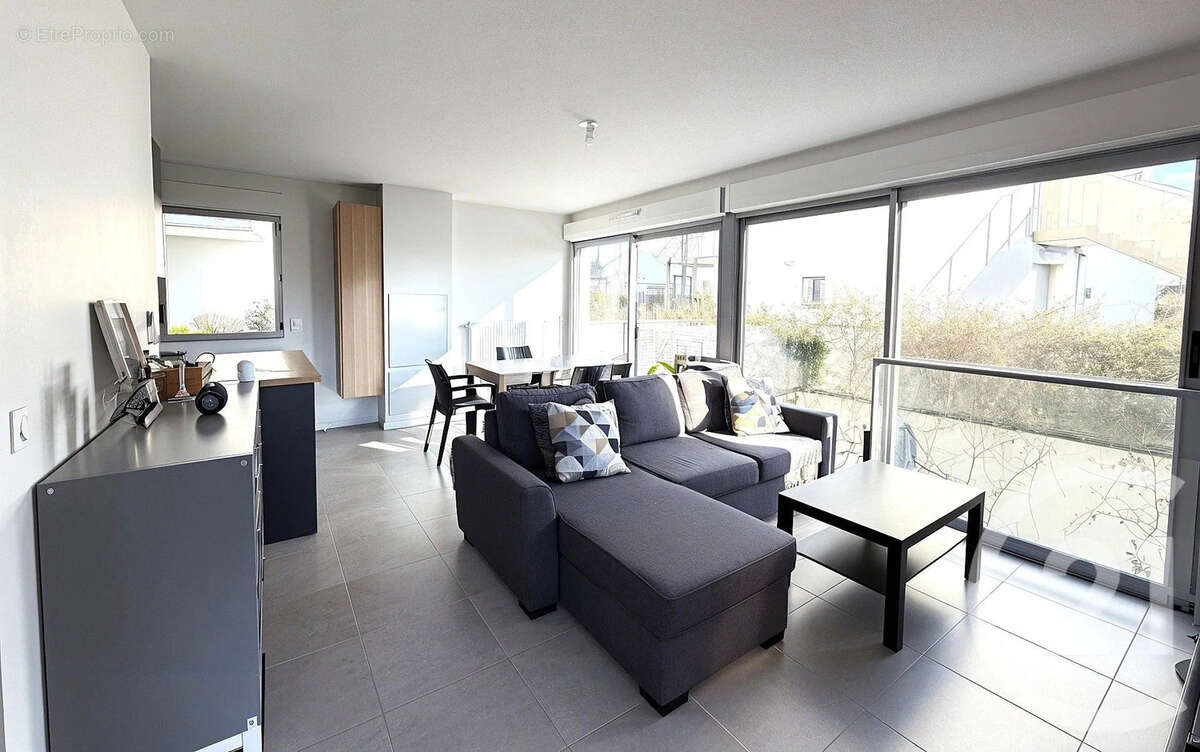 Appartement 65 m² à Begles  - photo 9