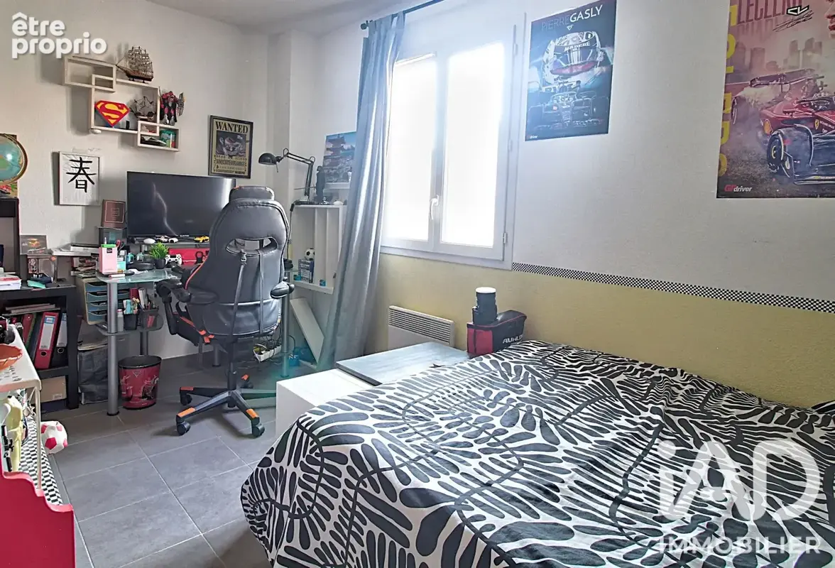 Photo 8