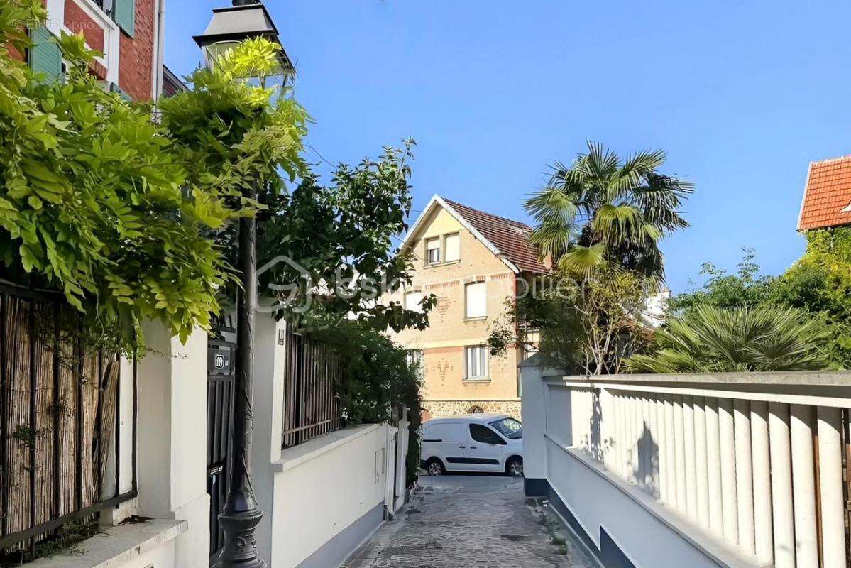 Maison à PARIS-19E
