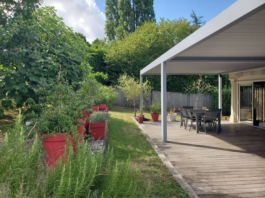 Maison à CHAMPNIERS