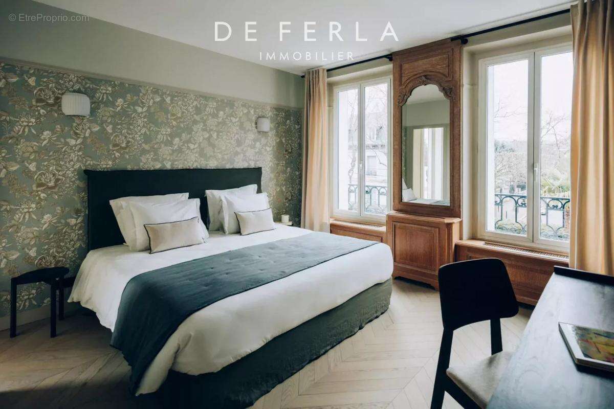 Maison à SAINT-MAUR-DES-FOSSES