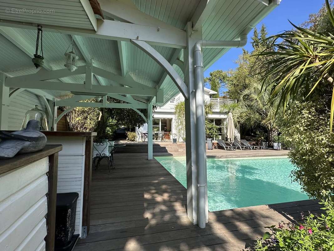 Maison à LE BOUSCAT