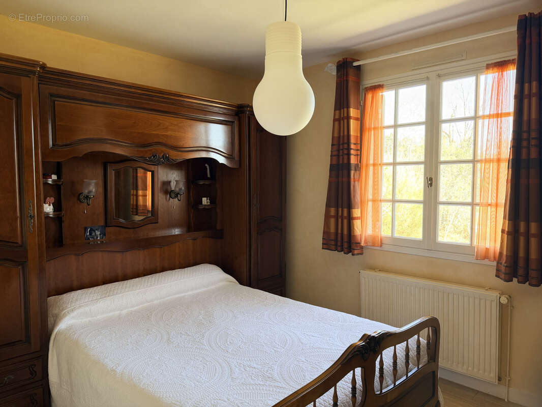 Maison à MILHAC-D'AUBEROCHE