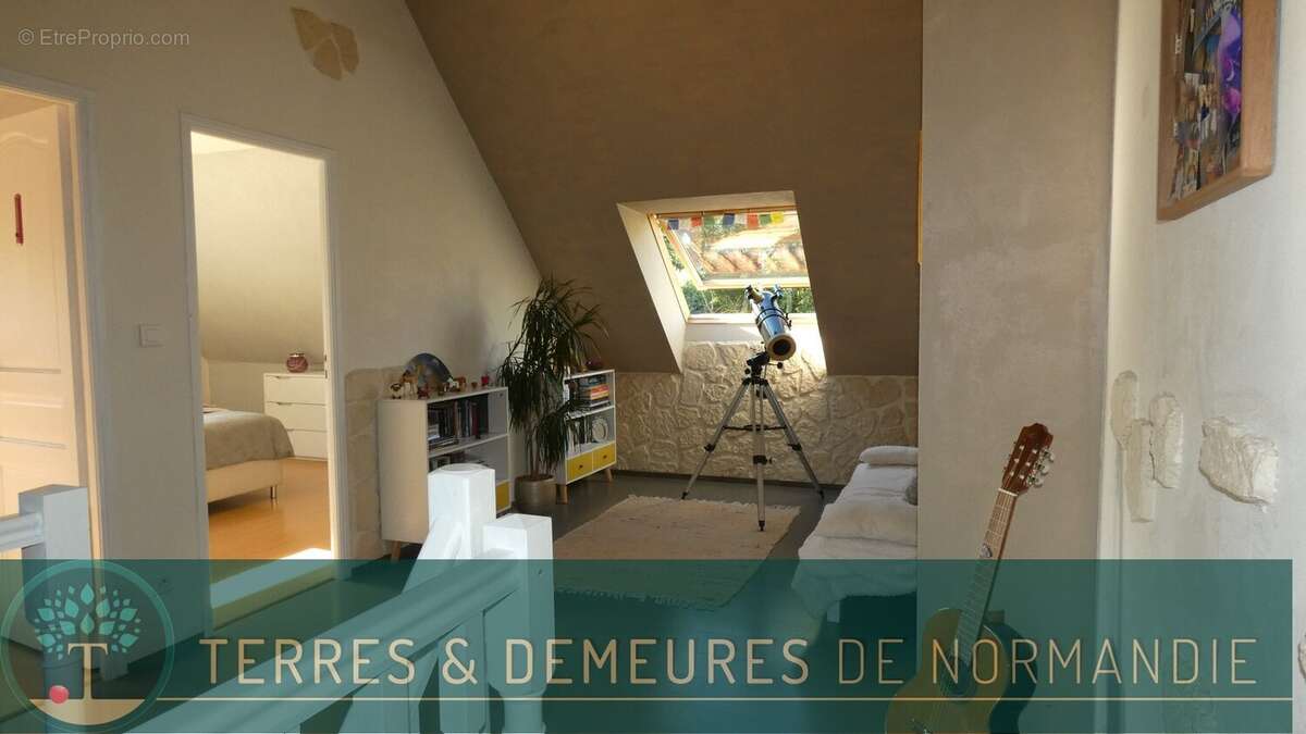 Maison à SAINT-MARTIN-EN-CAMPAGNE