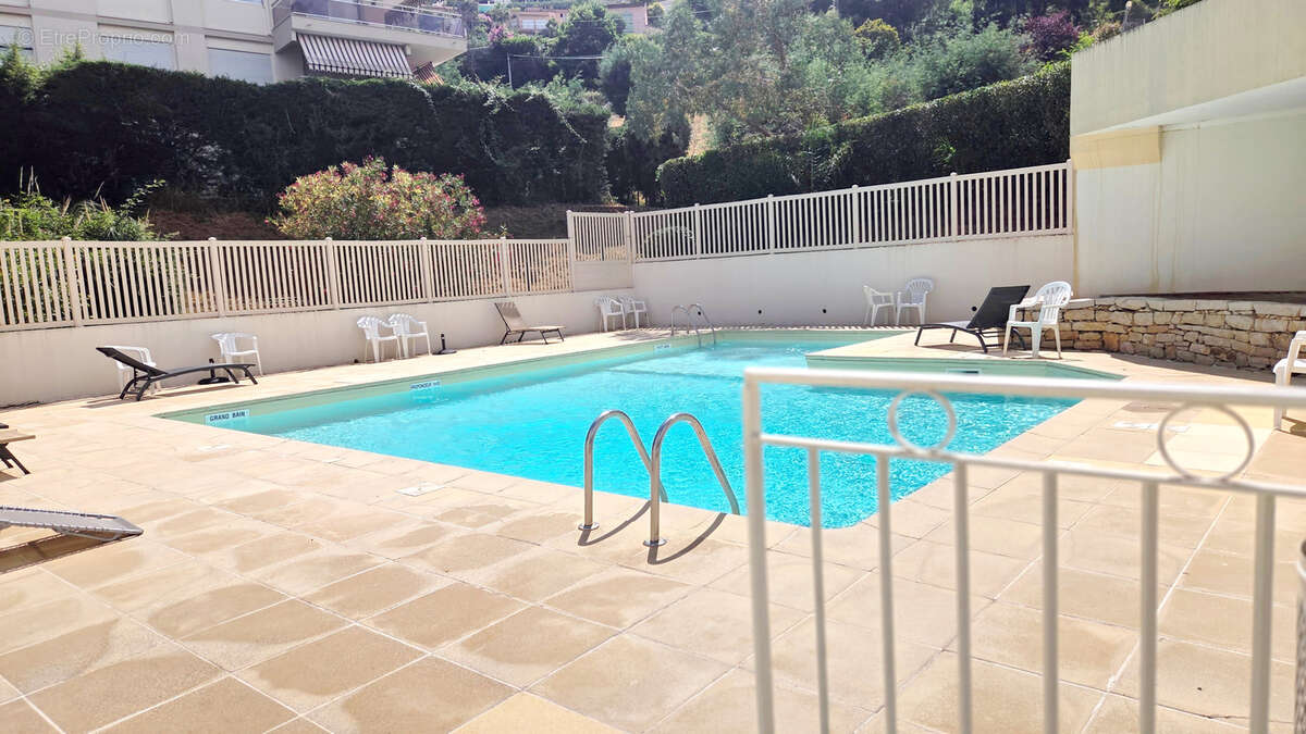 Appartement à MANDELIEU-LA-NAPOULE