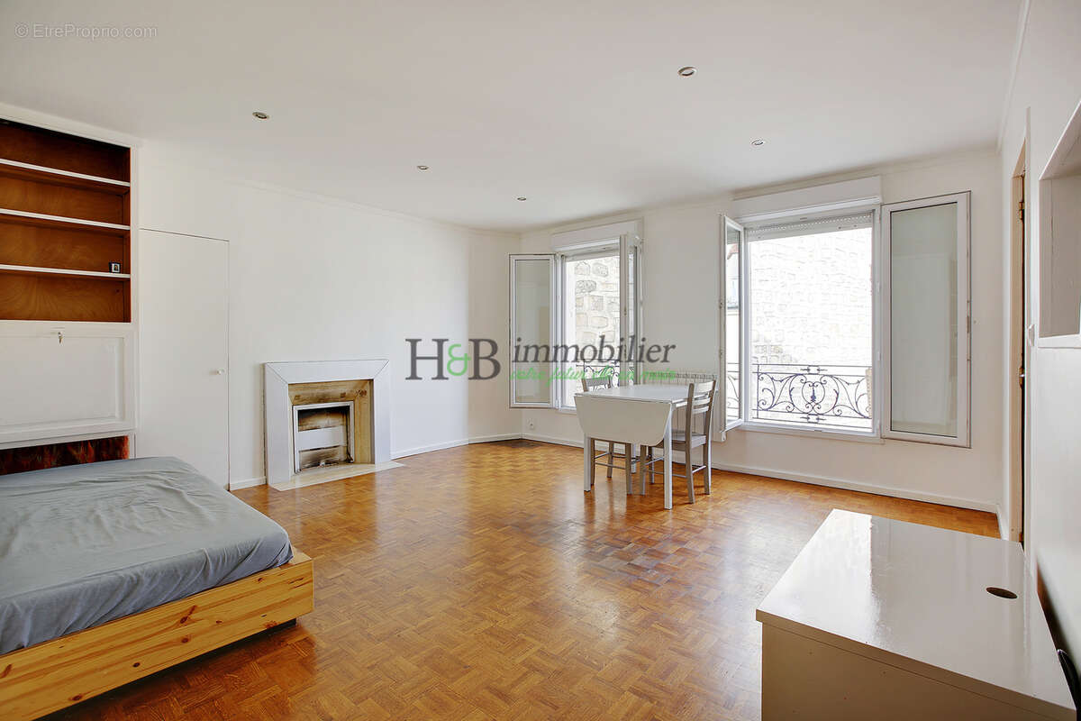 Appartement à PARIS-12E